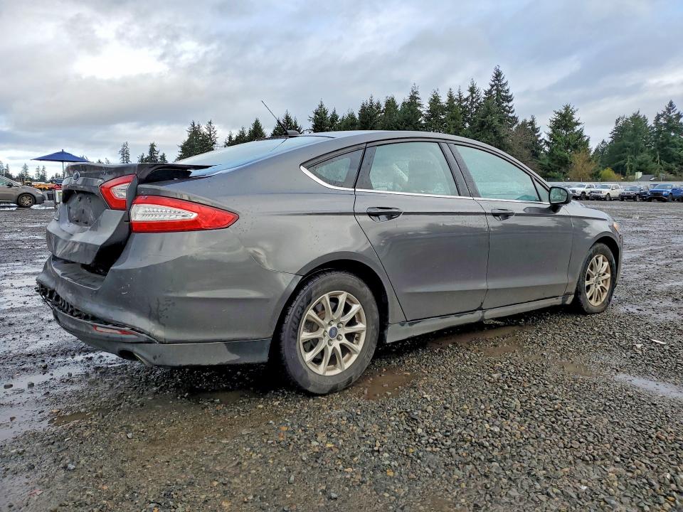 Photo 3 from auction – 2015 FORD FUSION S with VIN 3FA6P0G74FR245844