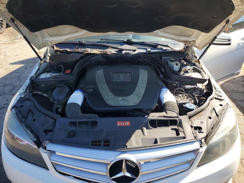 Photo 11 from auction – 2011 MERCEDES-BENZ C with VIN WDDGF5EBXBA448480