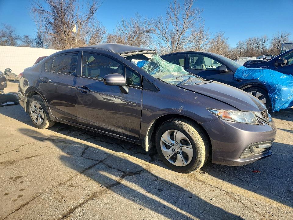Photo 4 from auction – 2015 HONDA CIVIC with VIN 19XFB2F59FE037342