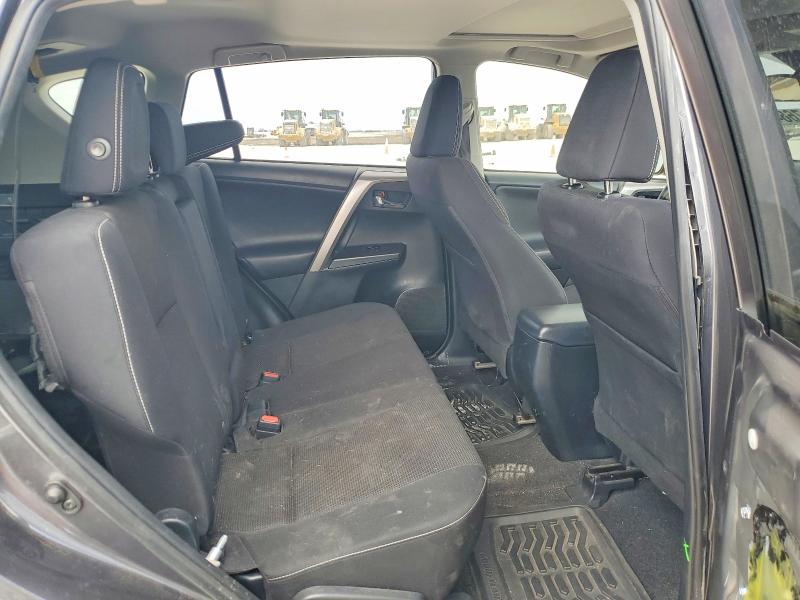 Photo 11 from auction – 2017 TOYOTA RAV4 XLE with VIN JTMWFREV4HJ138504