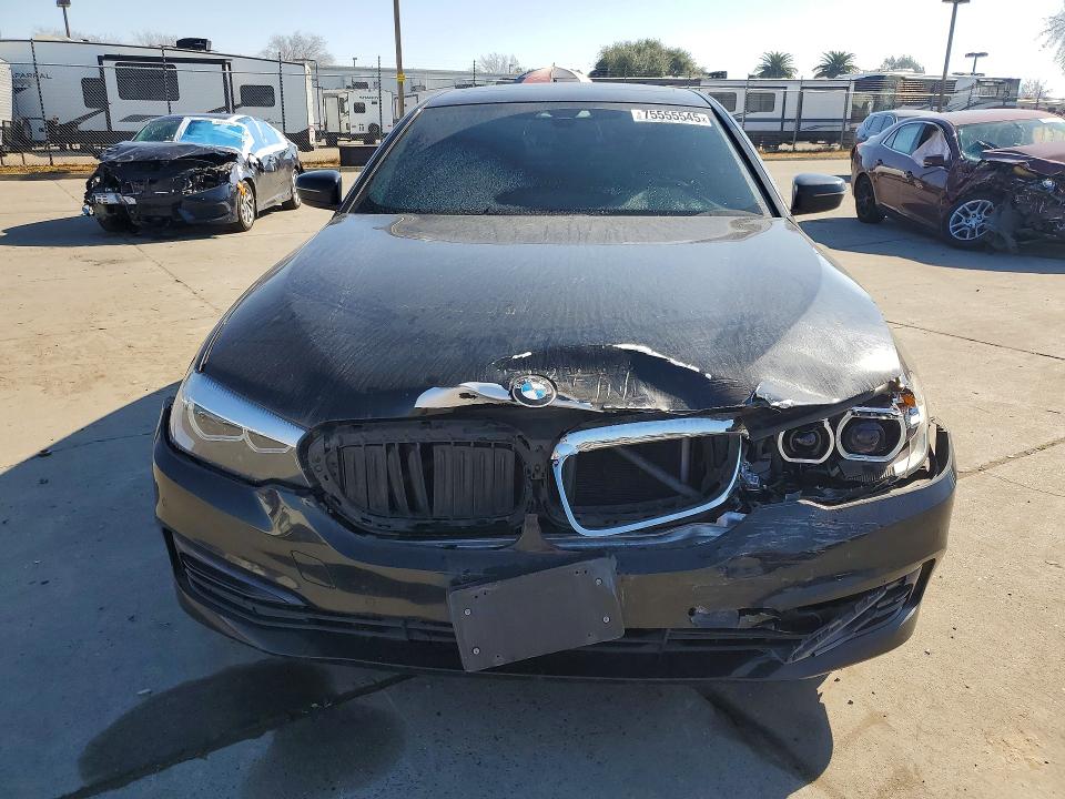 Photo 5 from auction – 2019 BMW 530 with VIN WBAJA5C52KBX87463