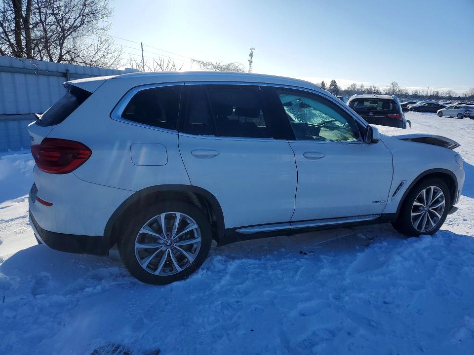 Photo 3 from auction – 2018 BMW X3 with VIN 5UXTR9C59JLD66880