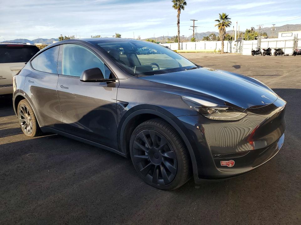 Photo 4 from auction – 2024 TESLA MODEL Y with VIN 7SAYGDED4RF052024