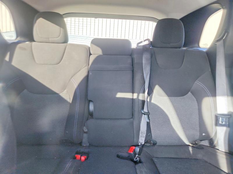 Photo 10 from auction – 2019 JEEP CHEROKEE with VIN 1C4PJLCBXKD249346
