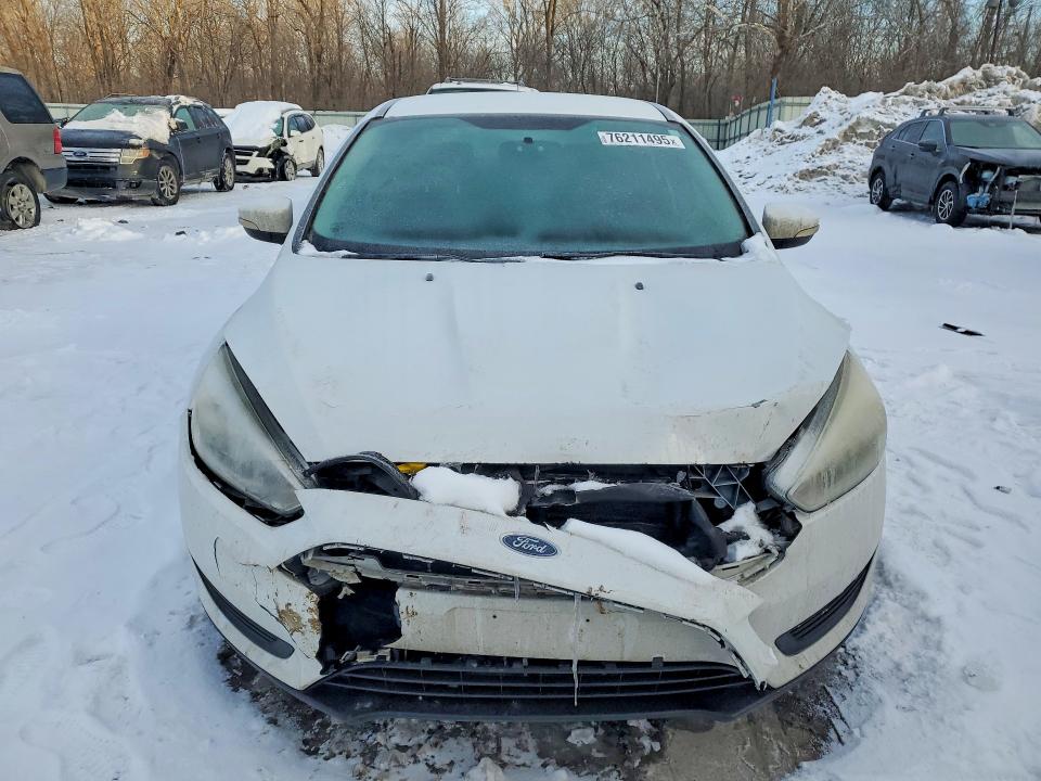 Photo 5 from auction – 2016 FORD FOCUS with VIN 1FADP3F28GL308023