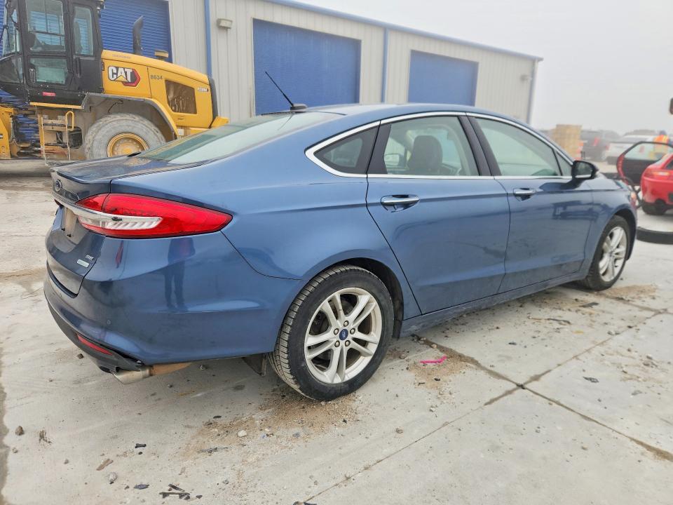 Photo 3 from auction – 2018 FORD FUSION with VIN 3FA6P0HD3JR240342