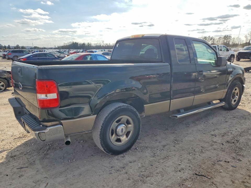 Photo 3 from auction – 2004 FORD F-150 with VIN 1FTRX12W14NC34442