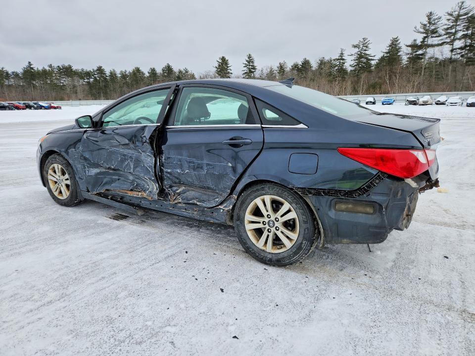 Photo 2 from auction – 2013 HYUNDAI SONATA with VIN 5NPEB4AC9DH754443