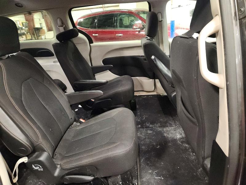Photo 11 from auction – 2017 CHRYSLER PACIFICA with VIN 2C4RC1DG3HR759142