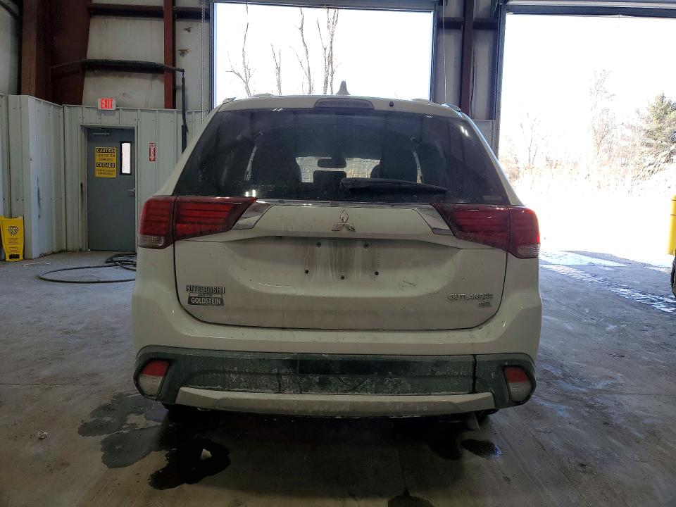 Photo 6 from auction – 2017 MITSUBISHI OUTLANDER with VIN JA4AZ3A39HZ062647