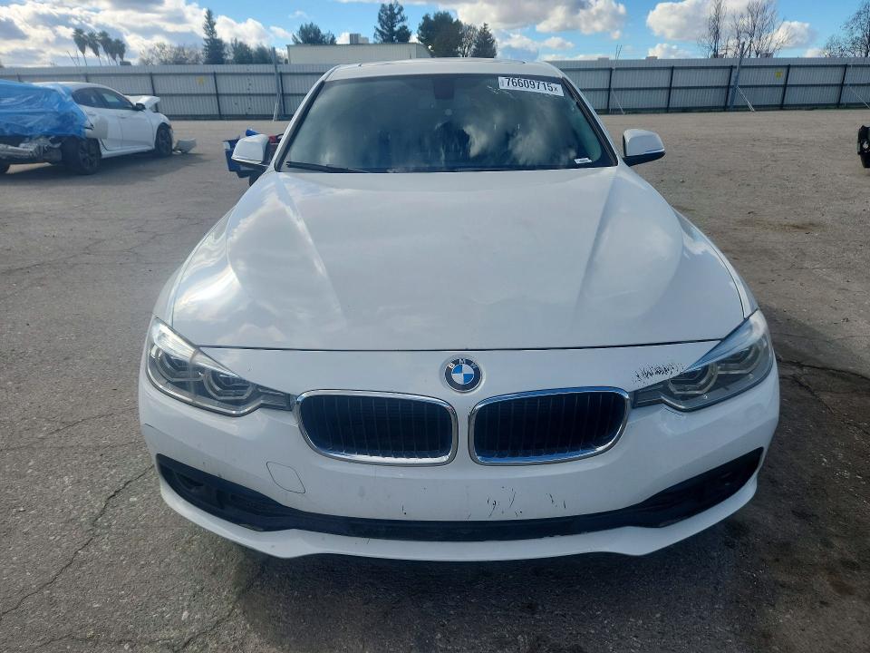 Photo 5 from auction – 2018 BMW 320 with VIN WBA8A9C58JAD27883