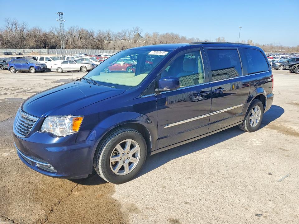 CHRYSLER TOWN & COU 2012 with VIN 2C4RC1BG2CR233077 - Photo from auction