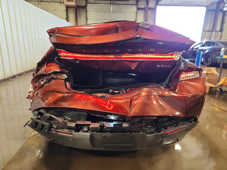 Photo 6 from auction – 2016 LINCOLN MKZ with VIN 3LN6L2G99GR613435