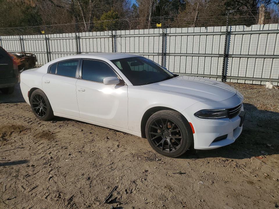 Photo 4 from auction – 2015 DODGE CHARGER with VIN 2C3CDXBG3FH813295