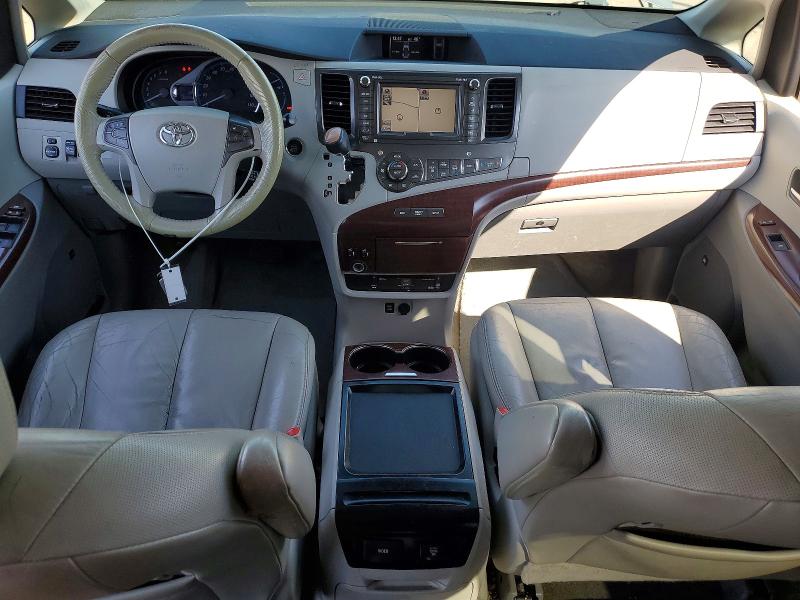 Photo 8 from auction – 2011 TOYOTA SIENNA with VIN 5TDYK3DC8BS143846