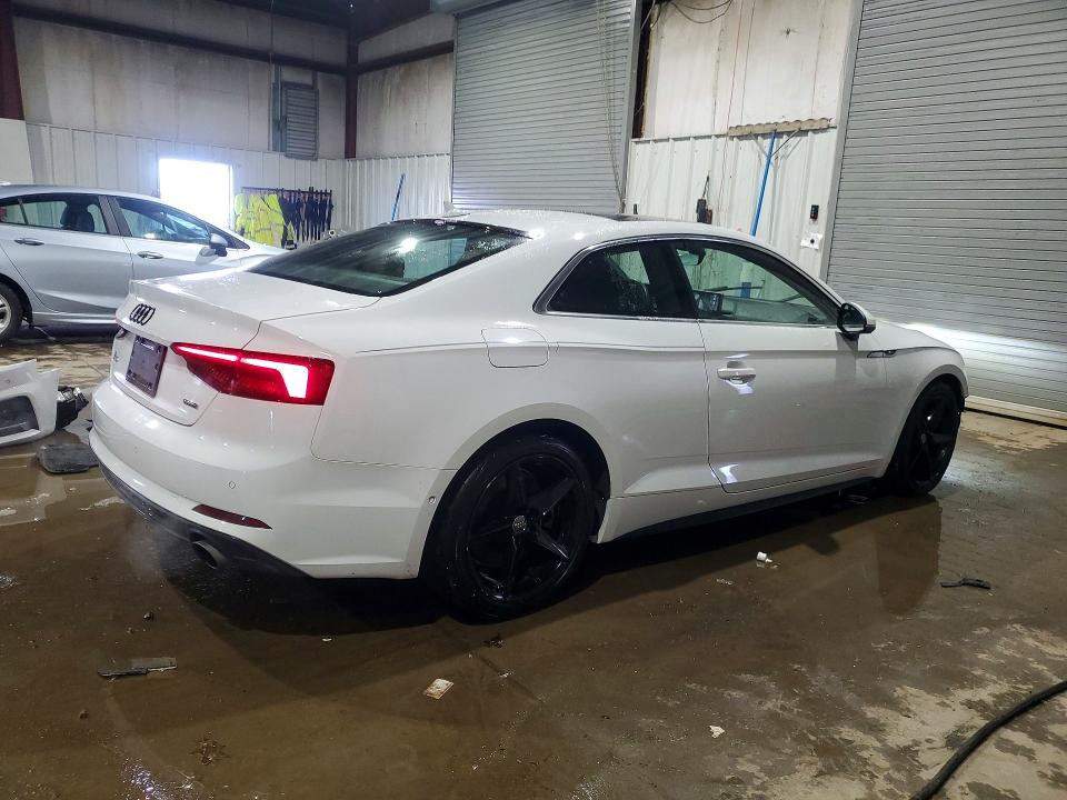 Снимка 3 от търг – 2019 AUDI A5 с VIN WAUUNAF51KA061640