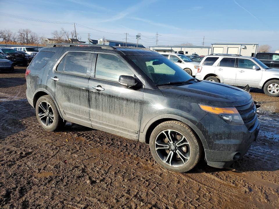 Photo 4 from auction – 2014 FORD EXPLORER with VIN 1FM5K8GT5EGA07406