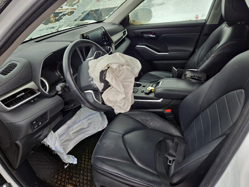 Photo 7 from auction – 2022 TOYOTA HIGHLANDER with VIN 5TDGZRBHXNS164033