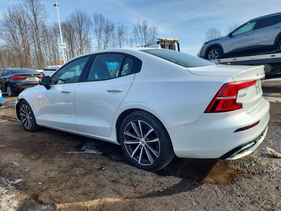 Photo 2 from auction – 2022 VOLVO S60 B5 MOM with VIN 7JRL12TZ7NG173921