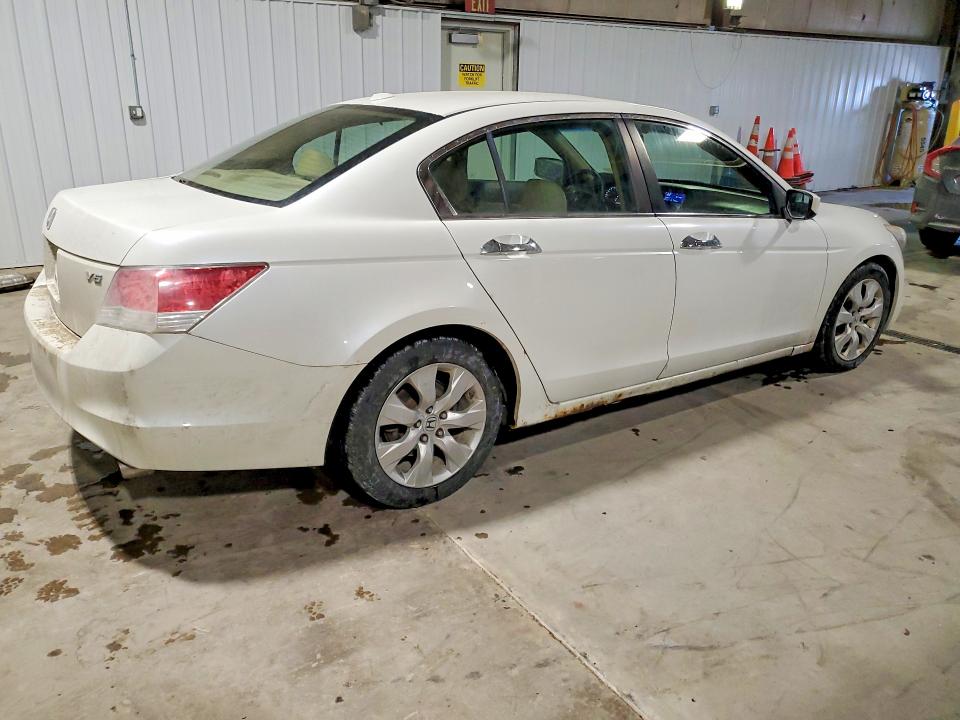 Photo 3 from auction – 2010 HONDA ACCORD EXL with VIN 5KBCP3F8XAB002222