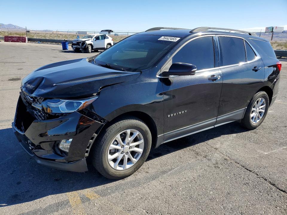 CHEVROLET EQUINOX LT 2018 with VIN 3GNAXJEVXJL303390 - Photo from auction