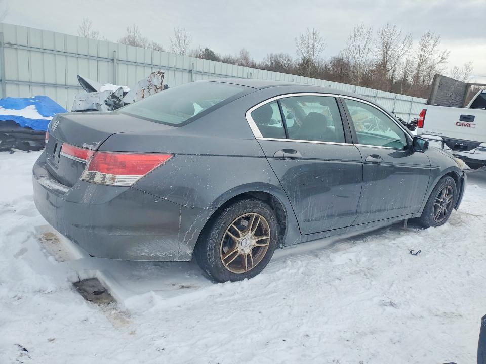 Photo 3 from auction – 2011 HONDA ACCORD with VIN 1HGCP2F43BA139939