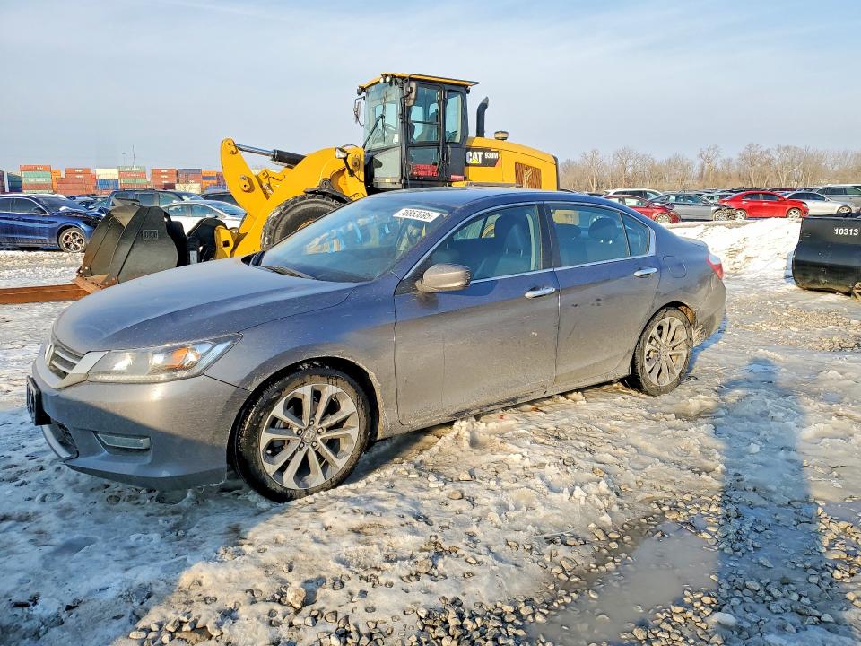 HONDA ACCORD 2013 z numerem VIN 1HGCR2F50DA202128 - Zdjęcie z aukcji