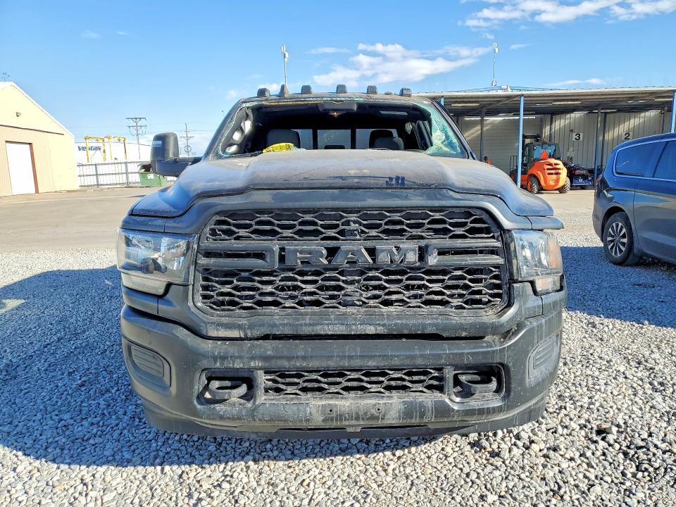 Photo 5 from auction – 2024 RAM 2500 with VIN 3C6UR5HL1RG313058