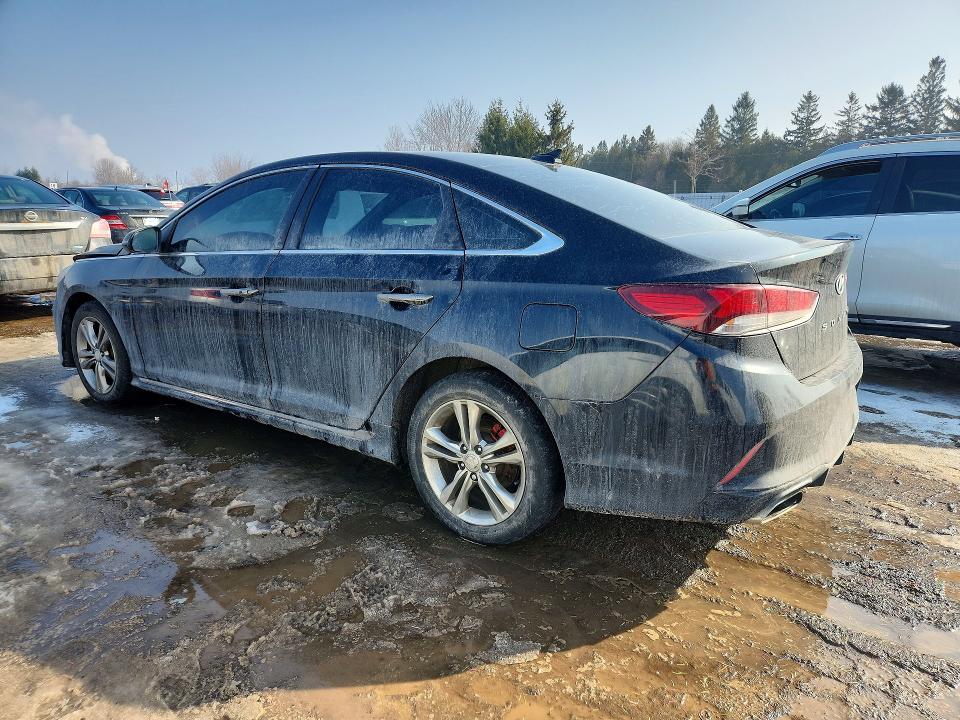 Photo 2 from auction – 2018 HYUNDAI SONATA with VIN 5NPE34AF1JH717468