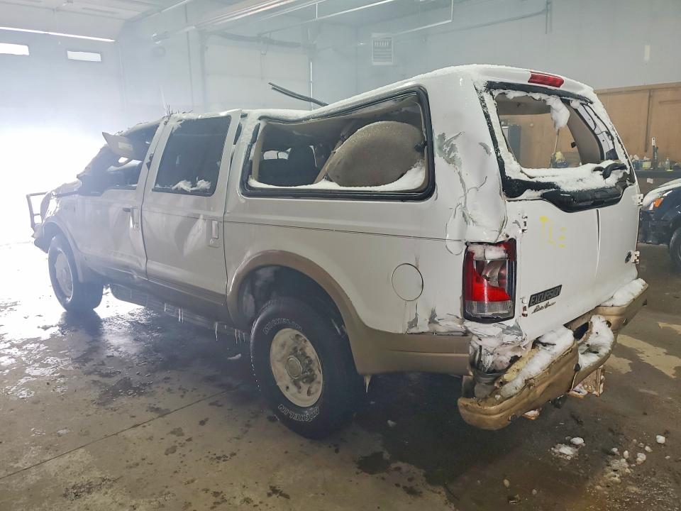Photo 2 from auction – 2003 FORD EXCURSION with VIN 1FMNU45S03EC54239