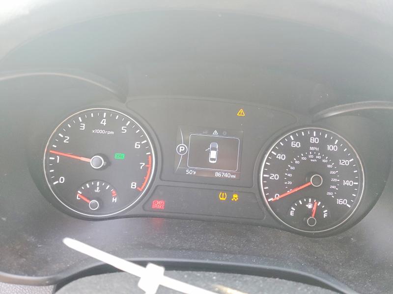 Photo 9 from auction – 2016 KIA OPTIMA with VIN 5XXGT4L1XGG027779