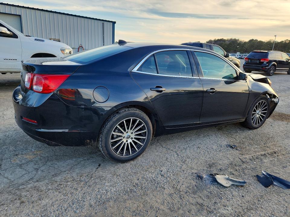 Photo 3 from auction – 2014 CHEVROLET MALIBU with VIN 1G11C5SL0EF204729
