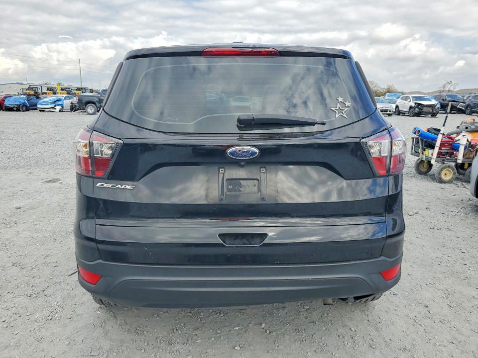 Photo 6 from auction – 2017 FORD ESCAPE S with VIN 1FMCU0F75HUA57395
