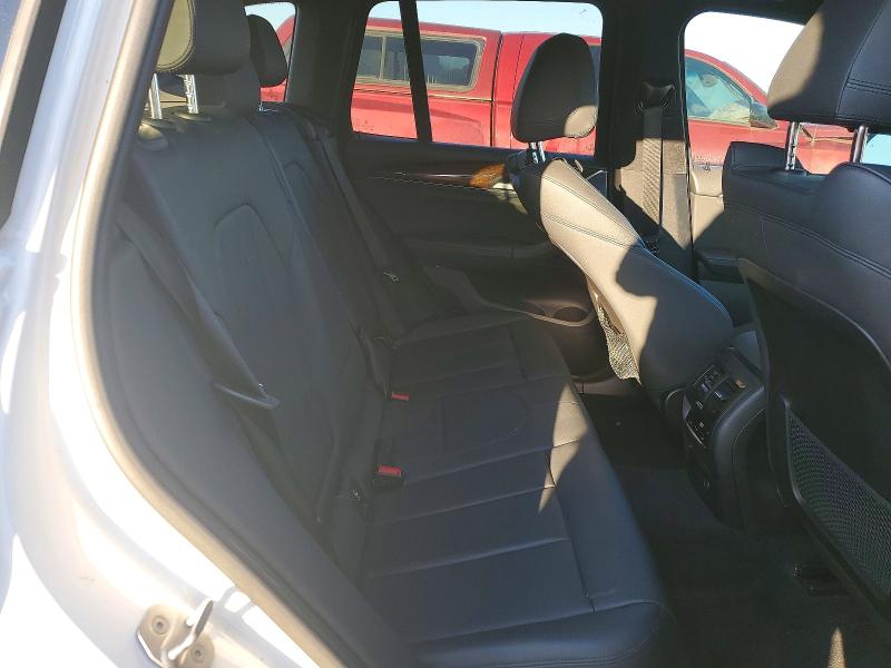 Photo 11 from auction – 2019 BMW X3 with VIN 5UXTR7C50KLF33424