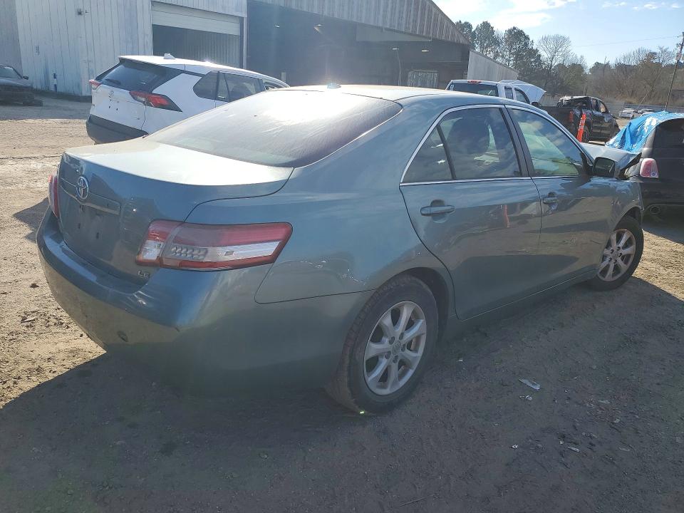 Photo 3 from auction – 2011 TOYOTA CAMRY with VIN 4T1BF3EK1BU714522