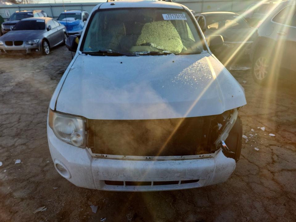 Photo 5 from auction – 2012 FORD ESCAPE XLT with VIN 1FMCU9DG1CKA80958