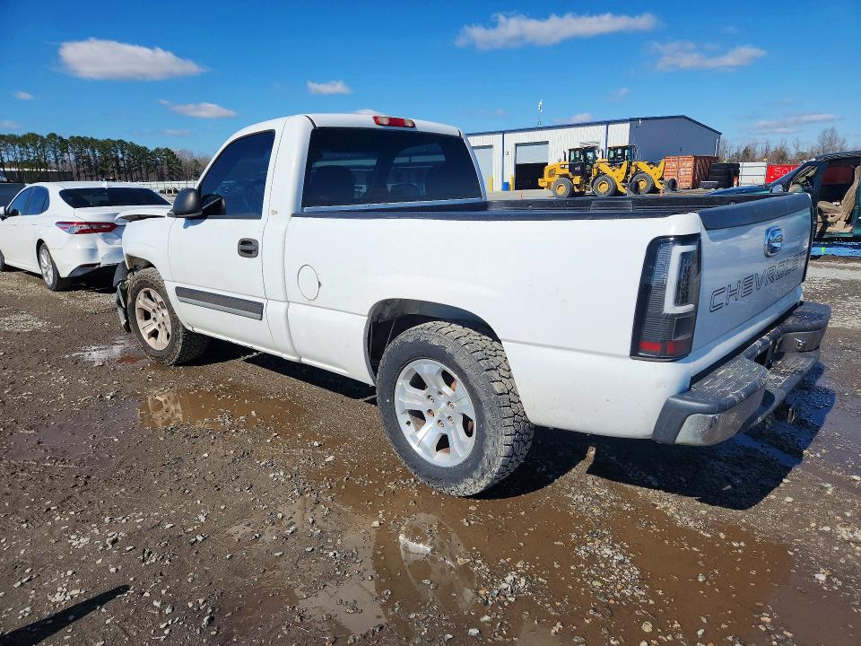 Photo 2 from auction – 2005 CHEVROLET SILVERADO with VIN 1GCEC14T15Z171608