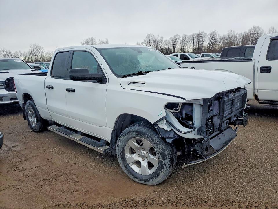 Photo 4 from auction – 2024 RAM 1500 with VIN 1C6RRFCG8RN104235