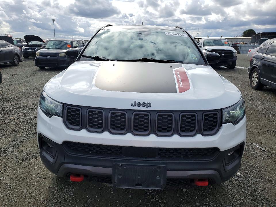صورة رقم 5 من المزاد - 2025 JEEP COMPASS مع VIN 3C4NJDDN0ST525193