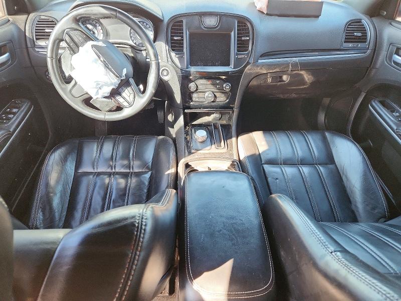 Photo 8 from auction – 2019 CHRYSLER 300 with VIN 2C3CCABG0KH639874