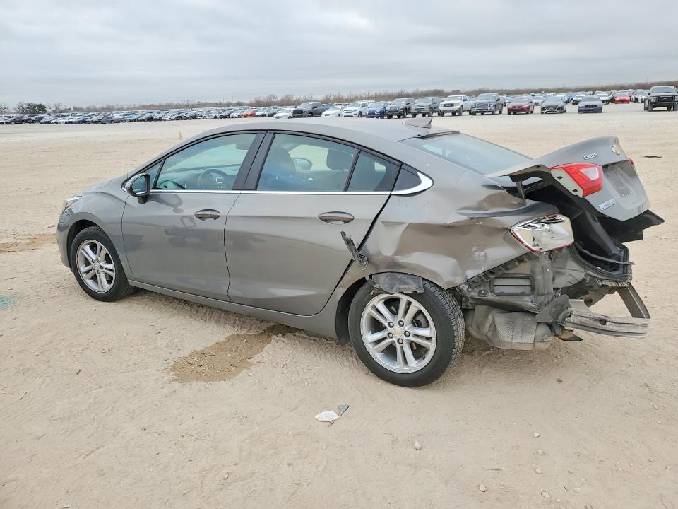 Photo 2 from auction – 2017 CHEVROLET CRUZE with VIN 1G1BE5SM7H7159018
