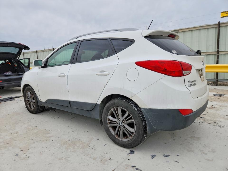 Photo 2 from auction – 2015 HYUNDAI TUCSON with VIN KM8JU3AG3FU993688