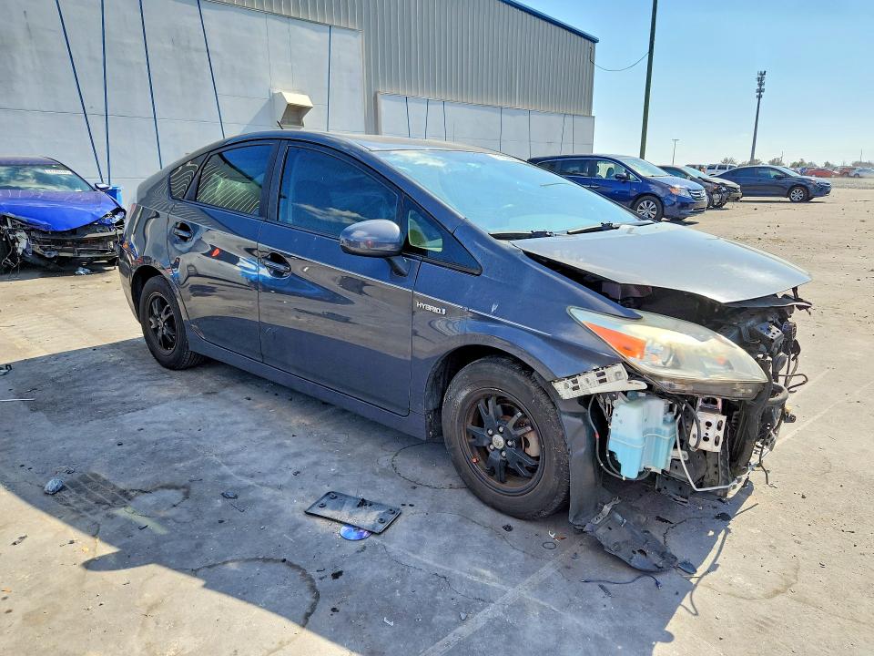 Photo 4 from auction – 2015 TOYOTA PRIUS with VIN JTDKN3DU1F0467963