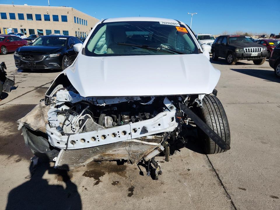 Photo 5 from auction – 2017 FORD ESCAPE SE with VIN 1FMCU9G95HUA81927