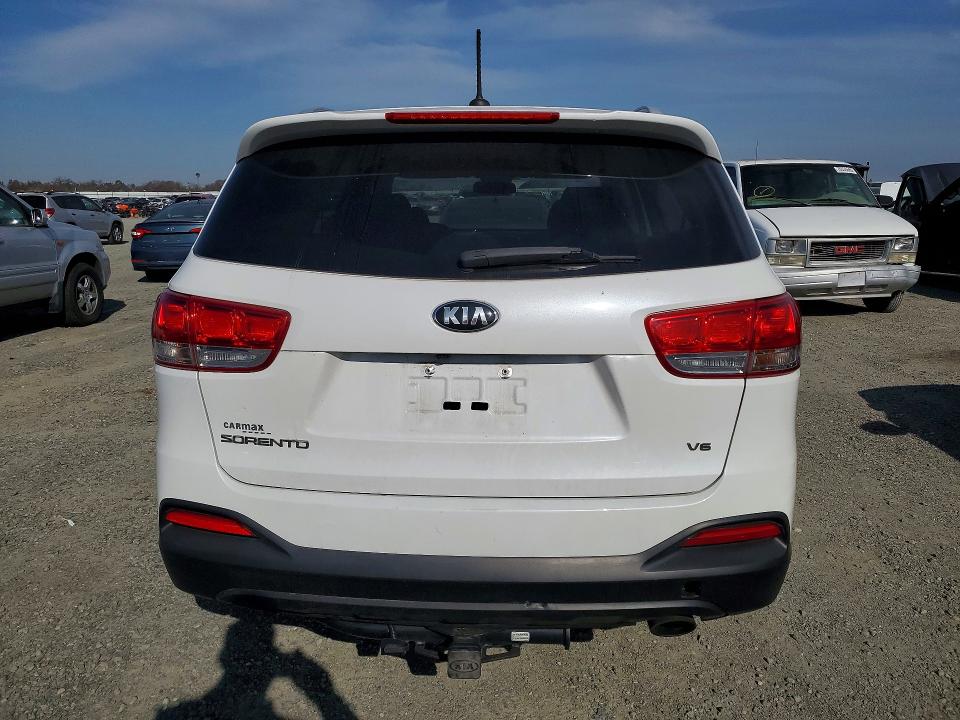 Photo 6 from auction – 2017 KIA SORENTO with VIN 5XYPG4A57HG210189