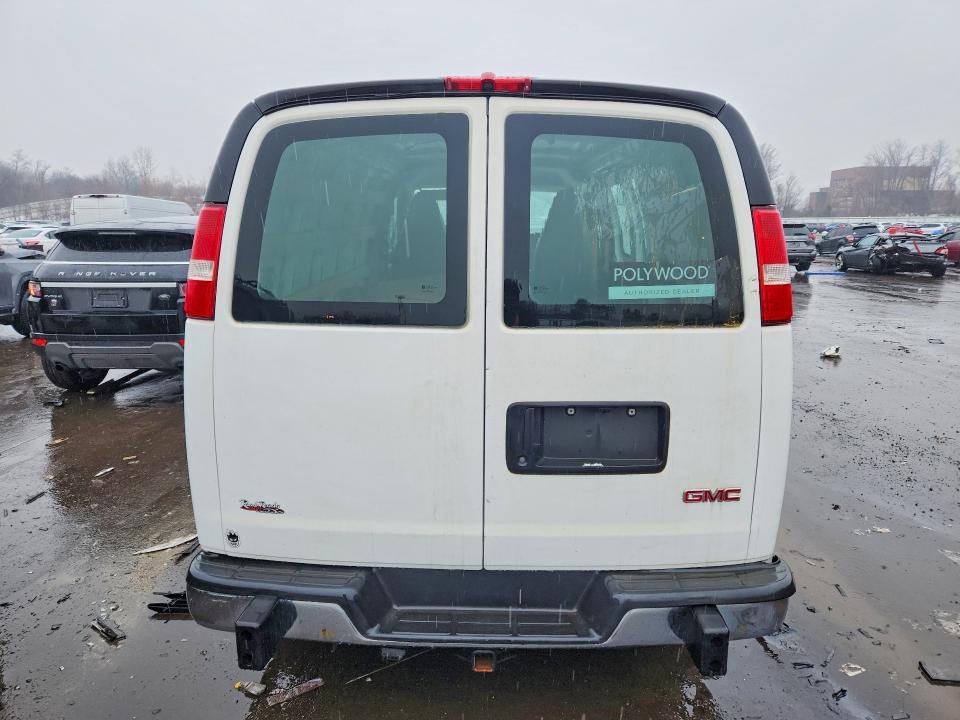 Photo 6 from auction – 2017 GMC SAVANA with VIN 1GTW7AFF6H1903671