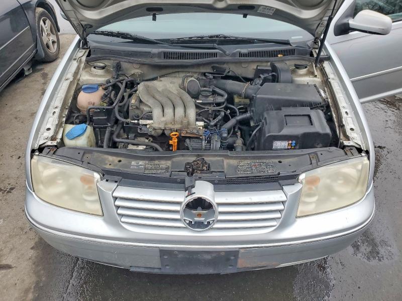 Photo 11 from auction – 2004 VOLKSWAGEN JETTA with VIN 3VWSK69M54M041378