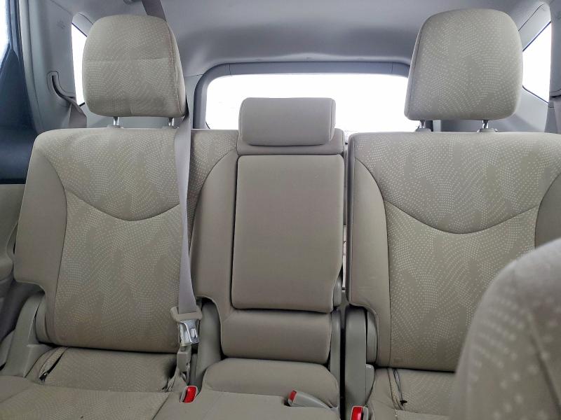 Photo 10 from auction – 2014 TOYOTA PRIUS V with VIN JTDZN3EU4E3362540
