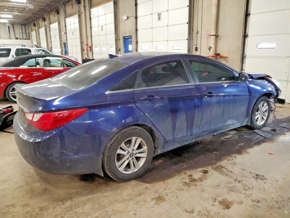 Photo 3 from auction – 2013 HYUNDAI SONATA with VIN 5NPEB4AC2DH706511
