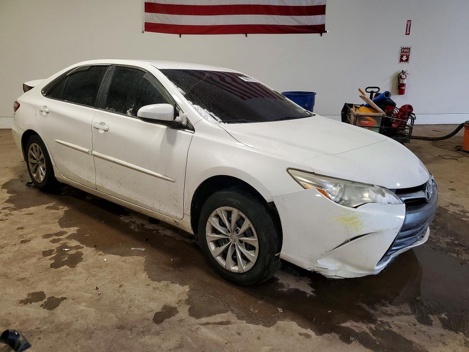 Photo 4 from auction – 2015 TOYOTA CAMRY with VIN 4T1BF1FKXFU487257